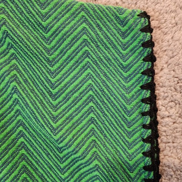 Green Blue Woven Shawl Wrap Kimono One Size Crochet Tassels Boho Cozy - Picture 7 of 8